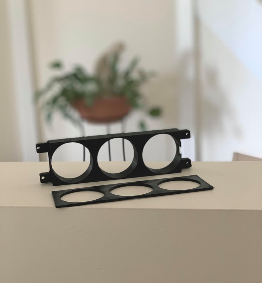 R32 GTR/GTST SINGLE-DIN GAUGE HOLDER