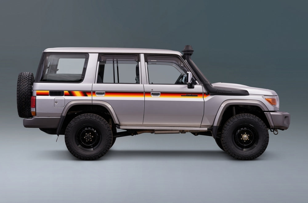 COOMA BODY DECAL KIT : J76-SERIES TOYOTA LAND CRUISER (WAGON)