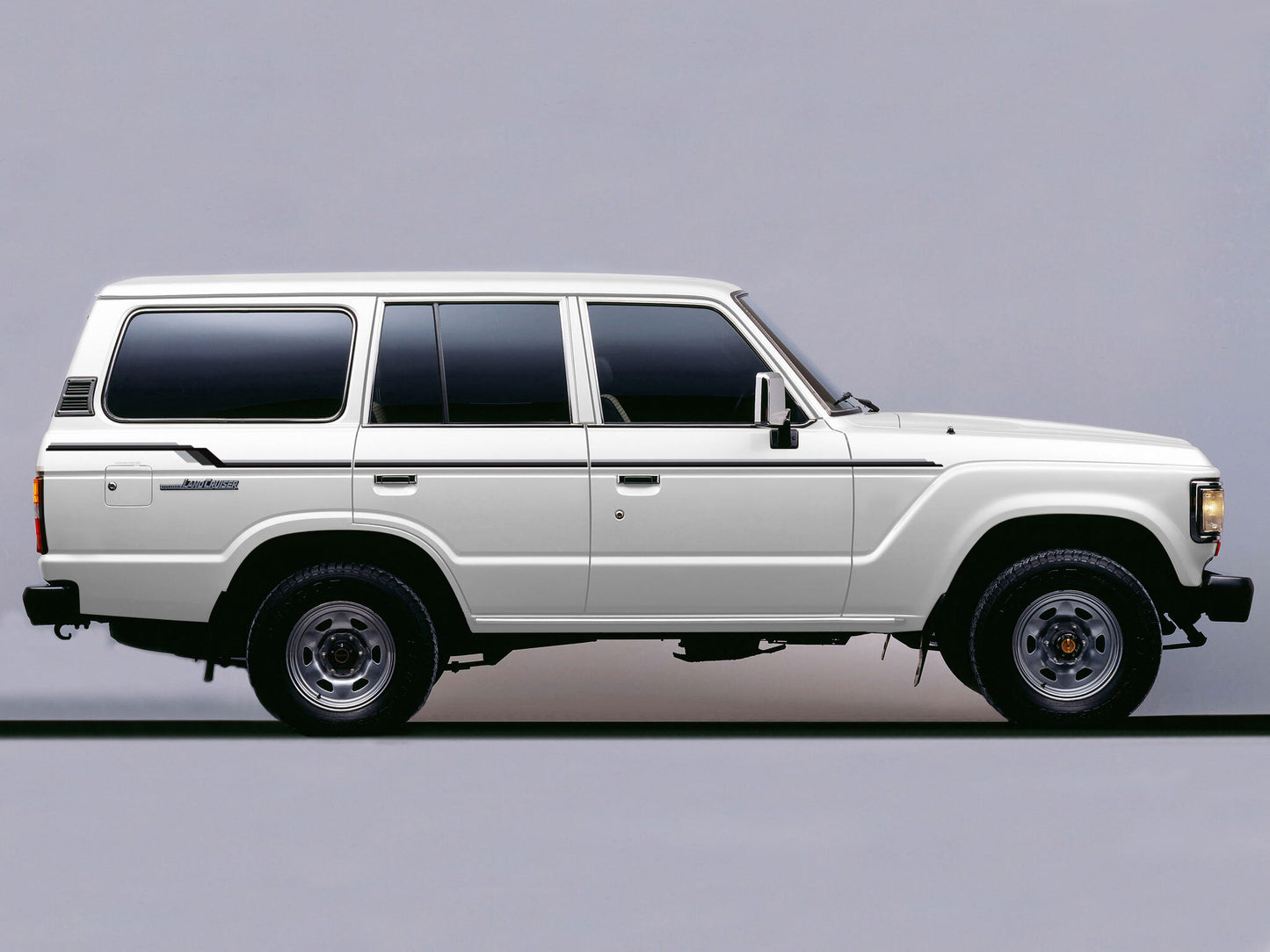 STRATHPINE BODY DECAL KIT : TOYOTA LAND CRUISER 60-SERIES