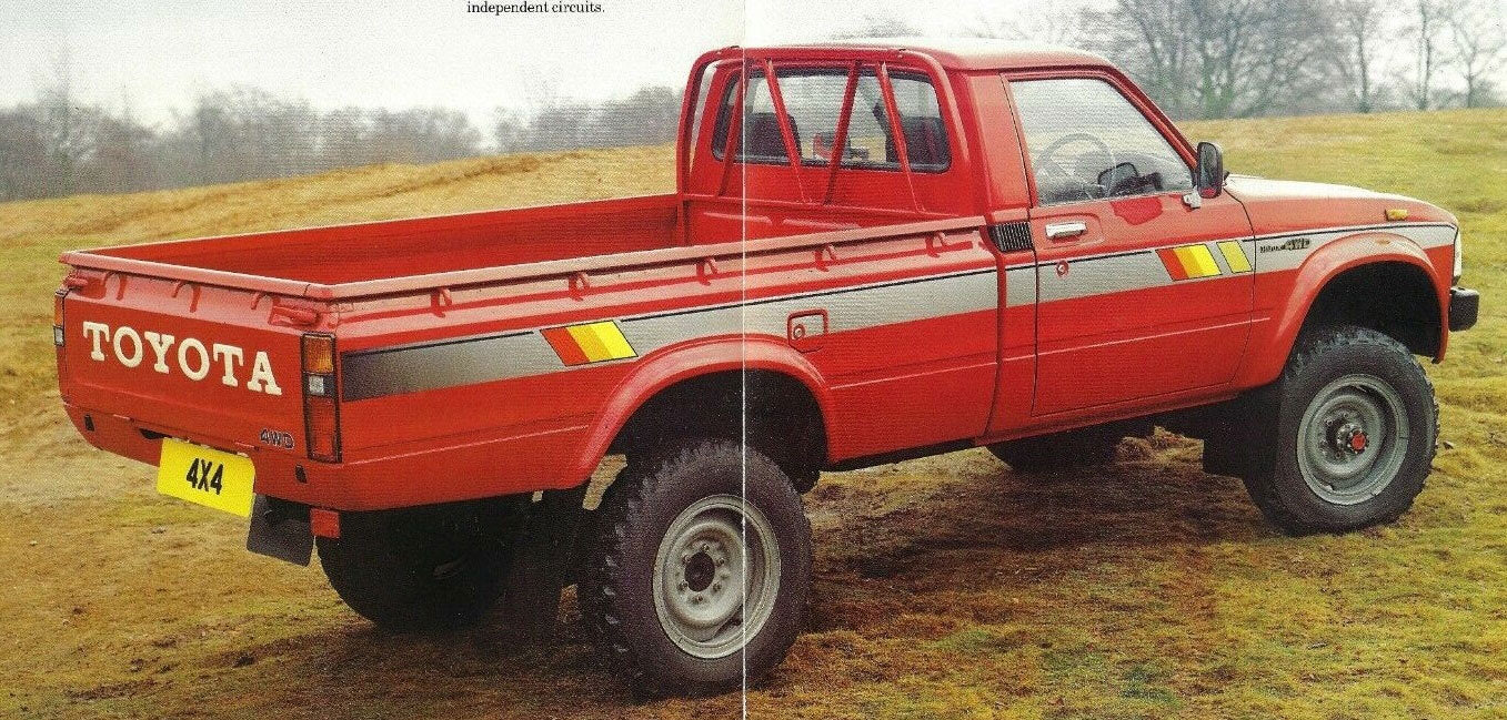 OKINAWA BODY DECAL KIT : TOYOTA HILUX (1978-1983)