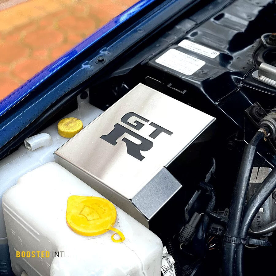 FUSE-BOX COVER : NISSAN SKYLINE (R33/R34)