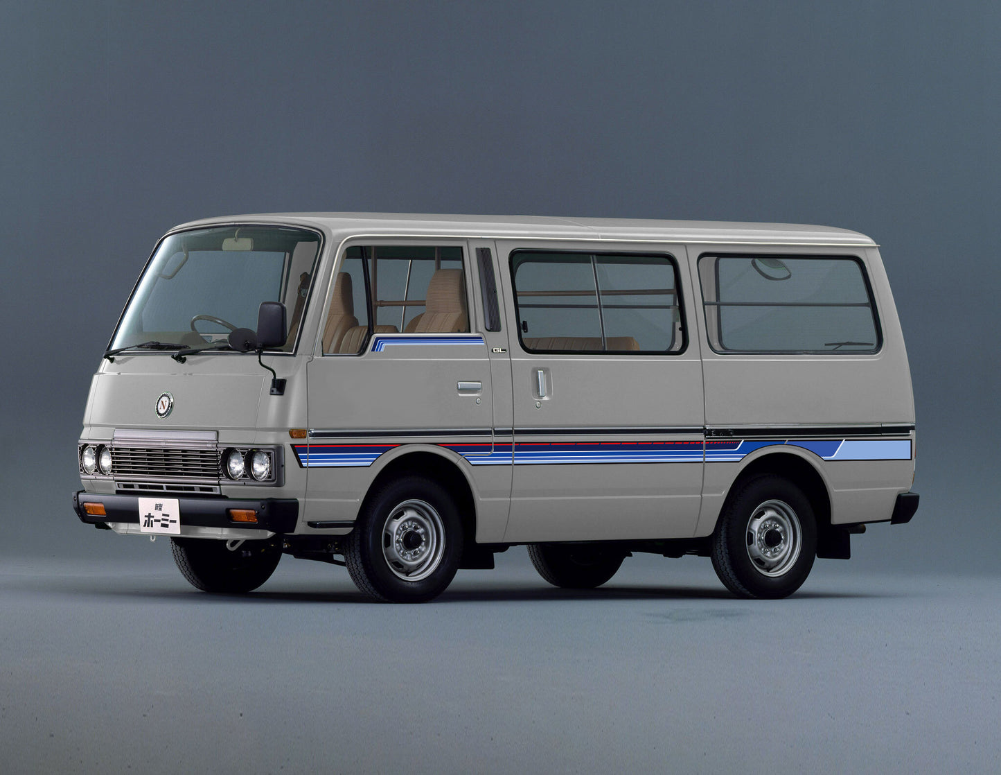 SYDENHAM BODY DECAL KIT : NISSAN URVAN (E23)