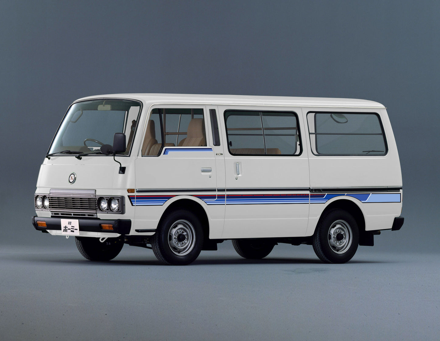 SYDENHAM BODY DECAL KIT : NISSAN URVAN (E23)