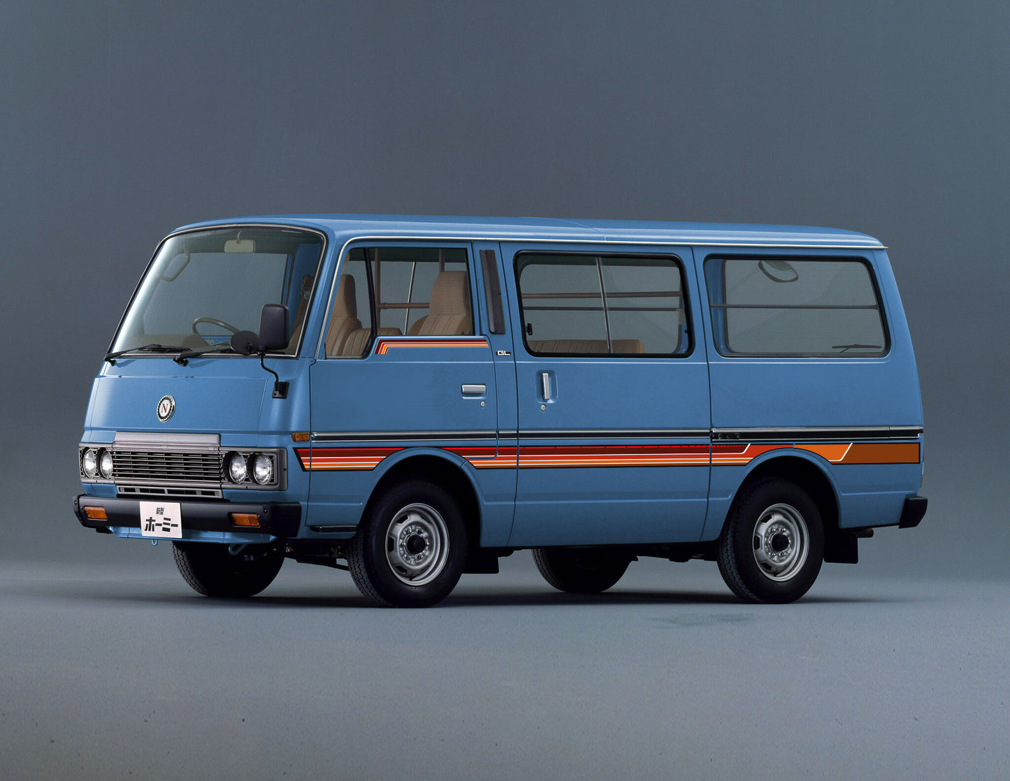 SYDENHAM BODY DECAL KIT : NISSAN URVAN (E23)