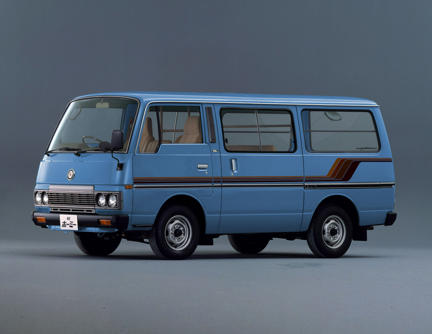 JAMESTOWN BODY DECAL KIT : NISSAN URVAN (E23)