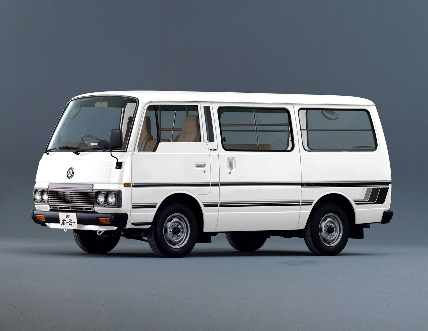 SEATTLE BODY DECAL KIT : NISSAN URVAN (E23)