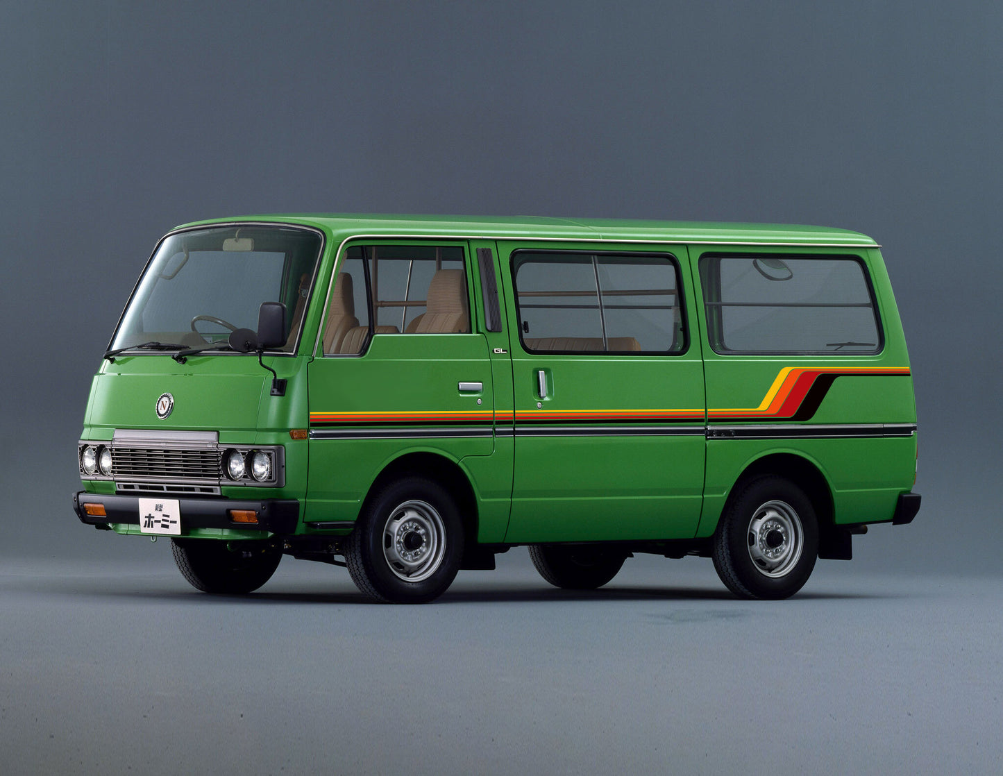 JAMESTOWN BODY DECAL KIT : NISSAN URVAN (E23)