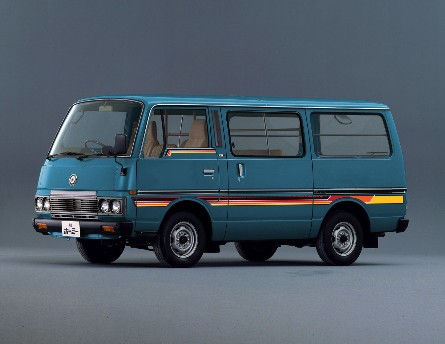 SYDENHAM BODY DECAL KIT : NISSAN URVAN (E23)