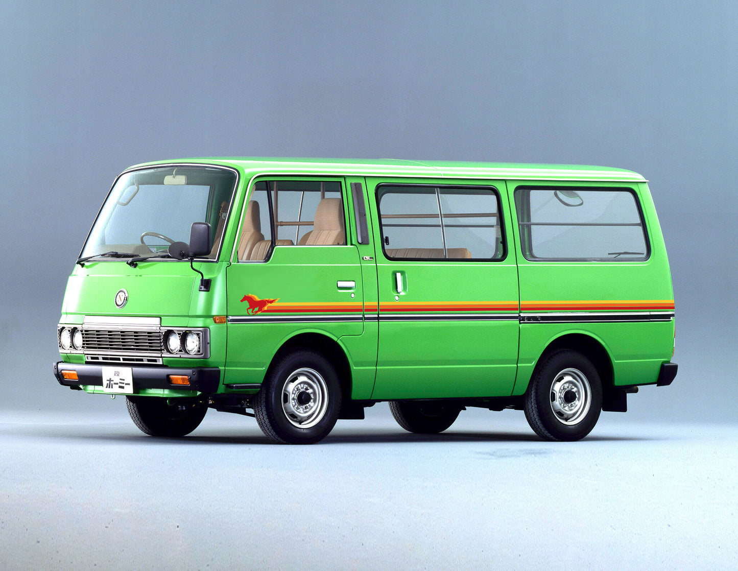 KINGSTON BODY DECAL KIT : NISSAN URVAN (E23)