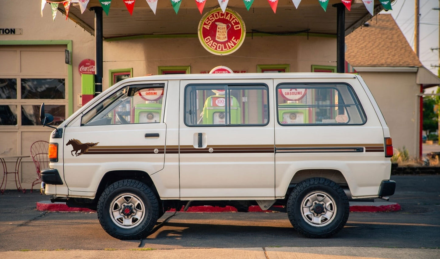 KINGSTON BODY DECAL KIT : TOYOTA LITEACE GEN-3 (1985-2007)