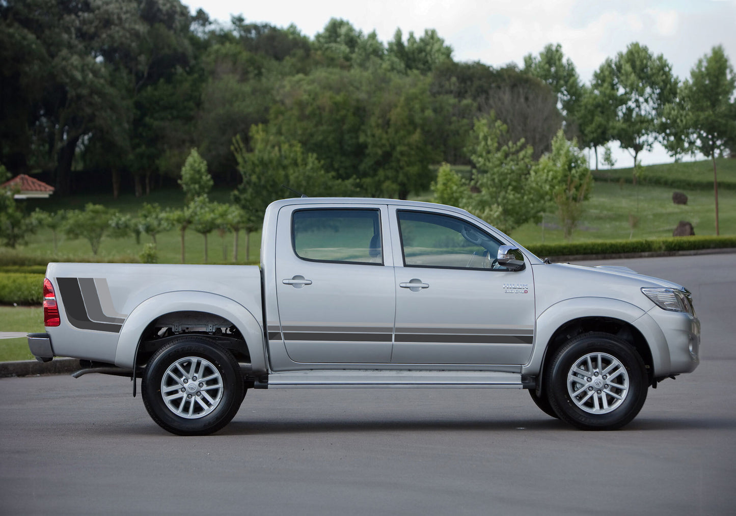 RENMARK BODY DECAL KIT : GEN-7 TOYOTA HILUX (2004-2015)