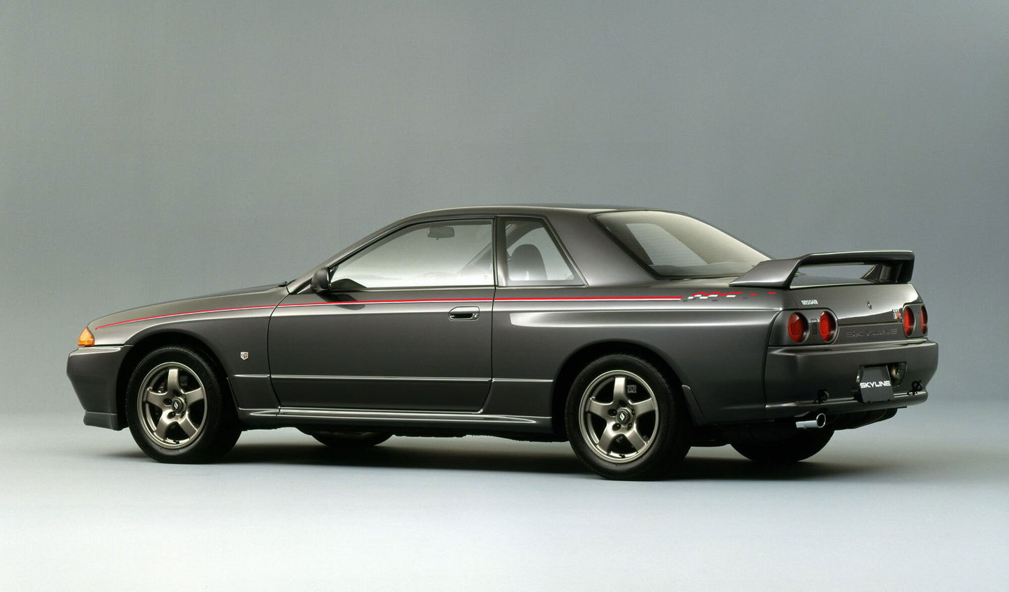 NISMO INSPIRED R-TUNE BODY DECAL KIT : NISSAN SKYLINE R32