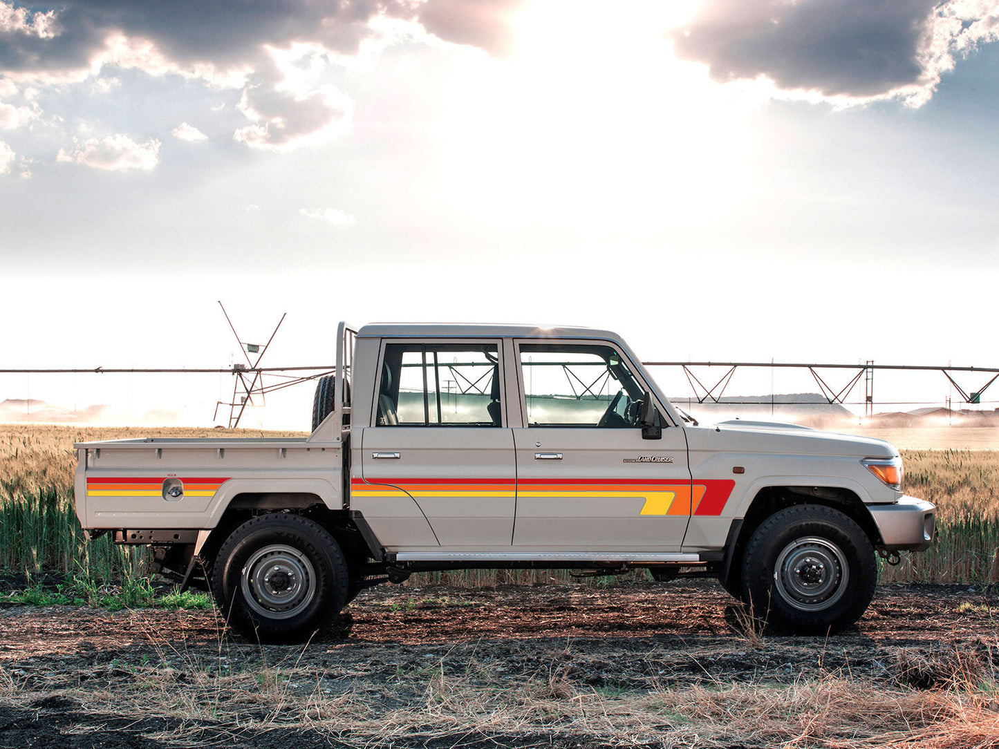 BALLINA BODY DECAL KIT : J75/J79-SERIES TOYOTA LAND CRUISER (DUAL-CAB UTILITY)