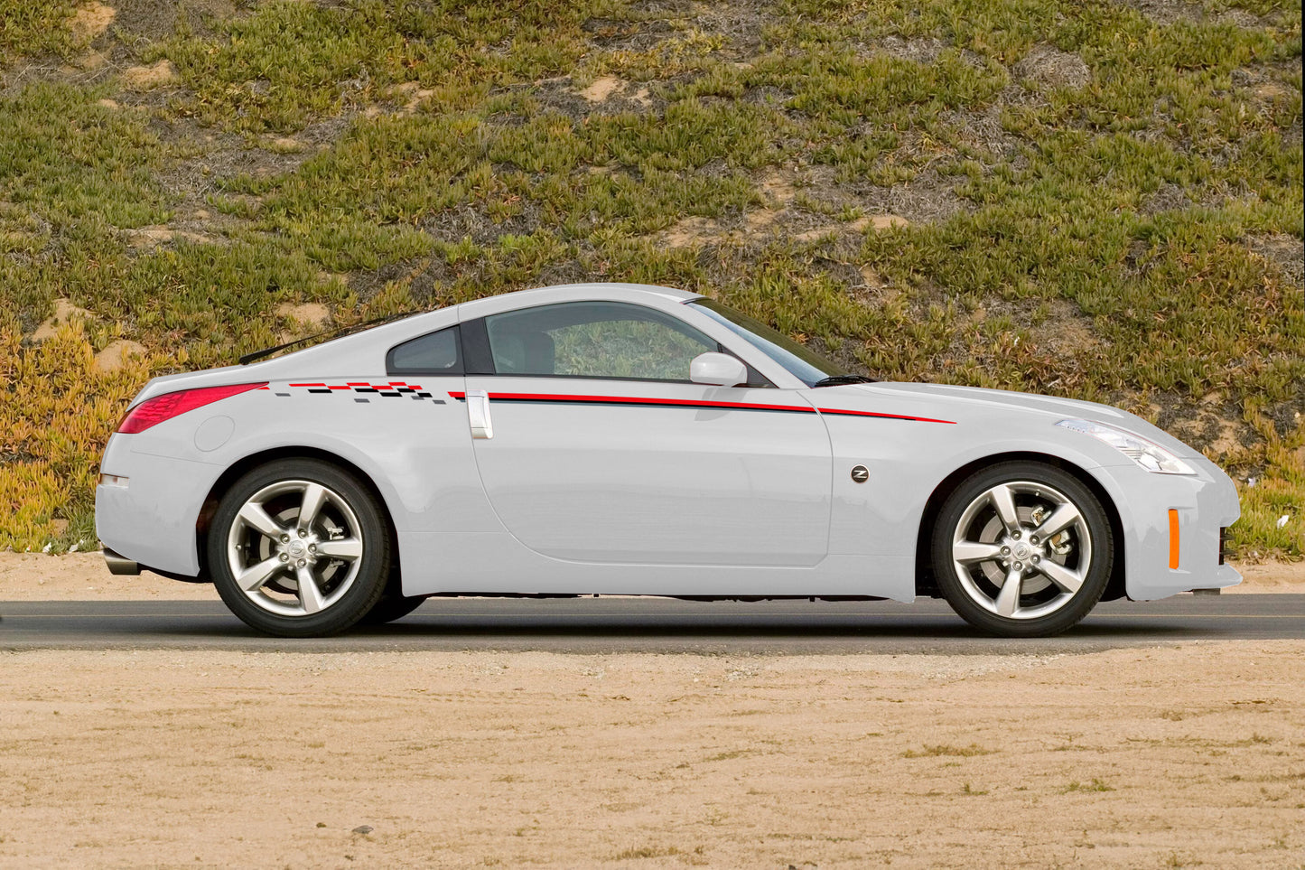 NISMO INSPIRED R-TUNE BODY DECAL KIT : NISSAN 350Z