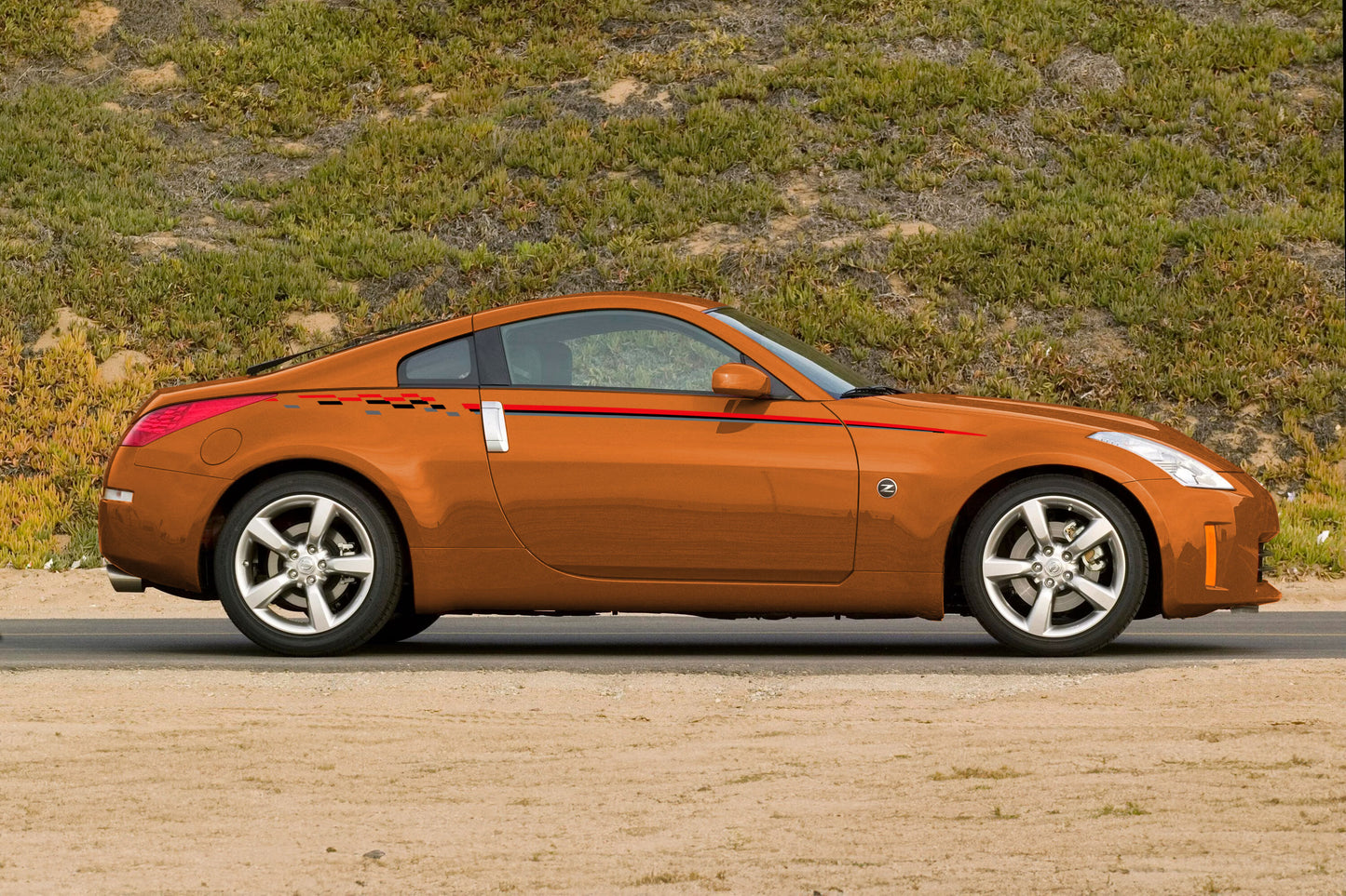 NISMO INSPIRED R-TUNE BODY DECAL KIT : NISSAN 350Z