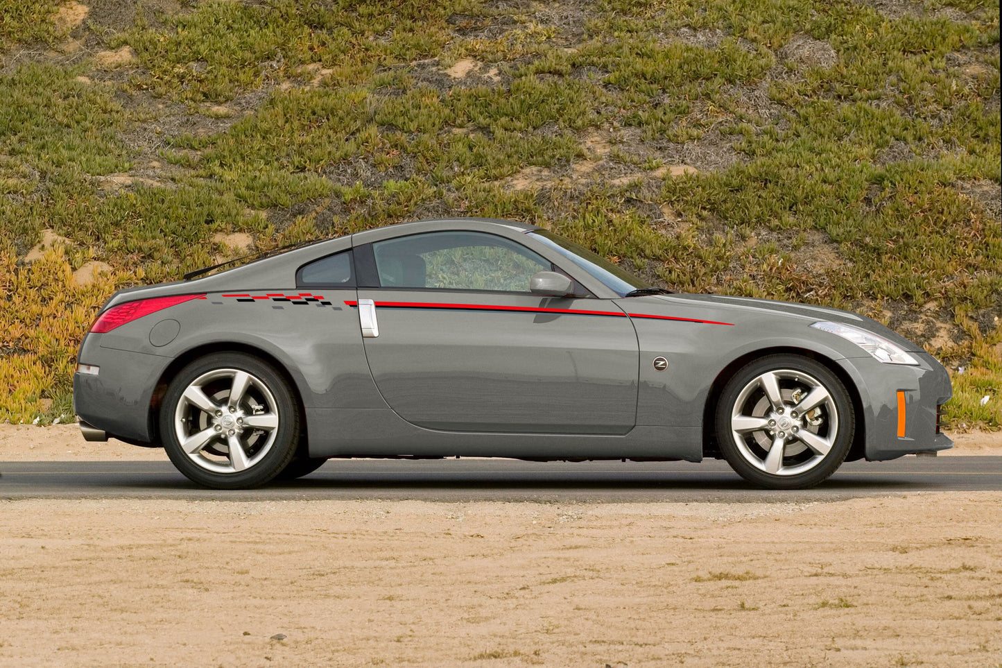 NISMO INSPIRED R-TUNE BODY DECAL KIT : NISSAN 350Z