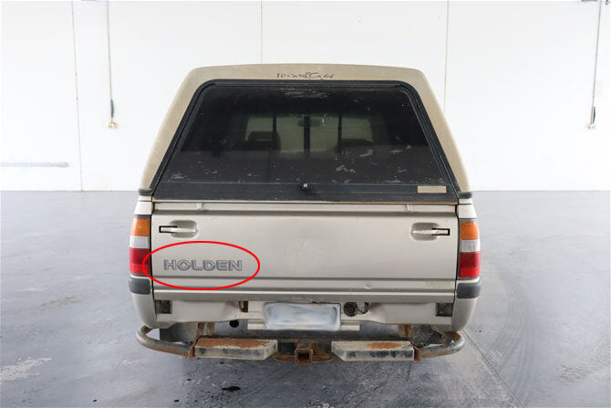 "HOLDEN" TAILGATE DECAL : HOLDEN RODEO (TF)