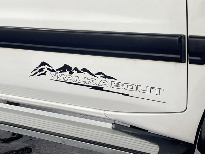 WALKABOUT DOOR DECAL SET : NISSAN PATROL (GU)
