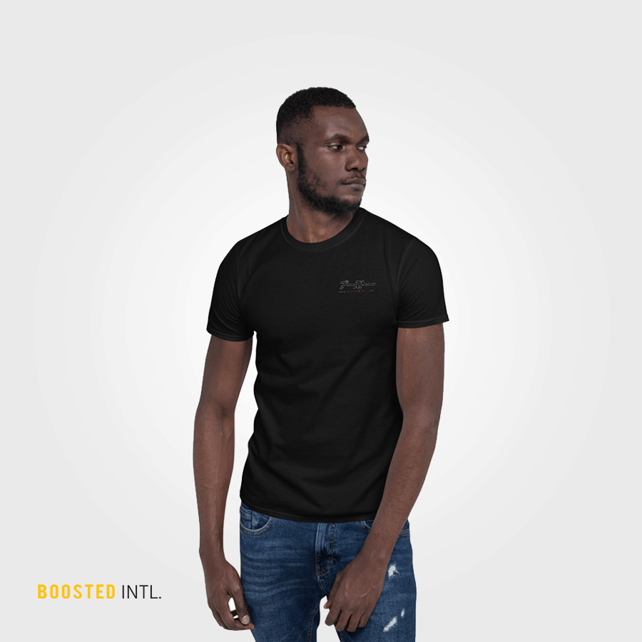 CLASSIC â€œBOOSTEDâ€ TEE