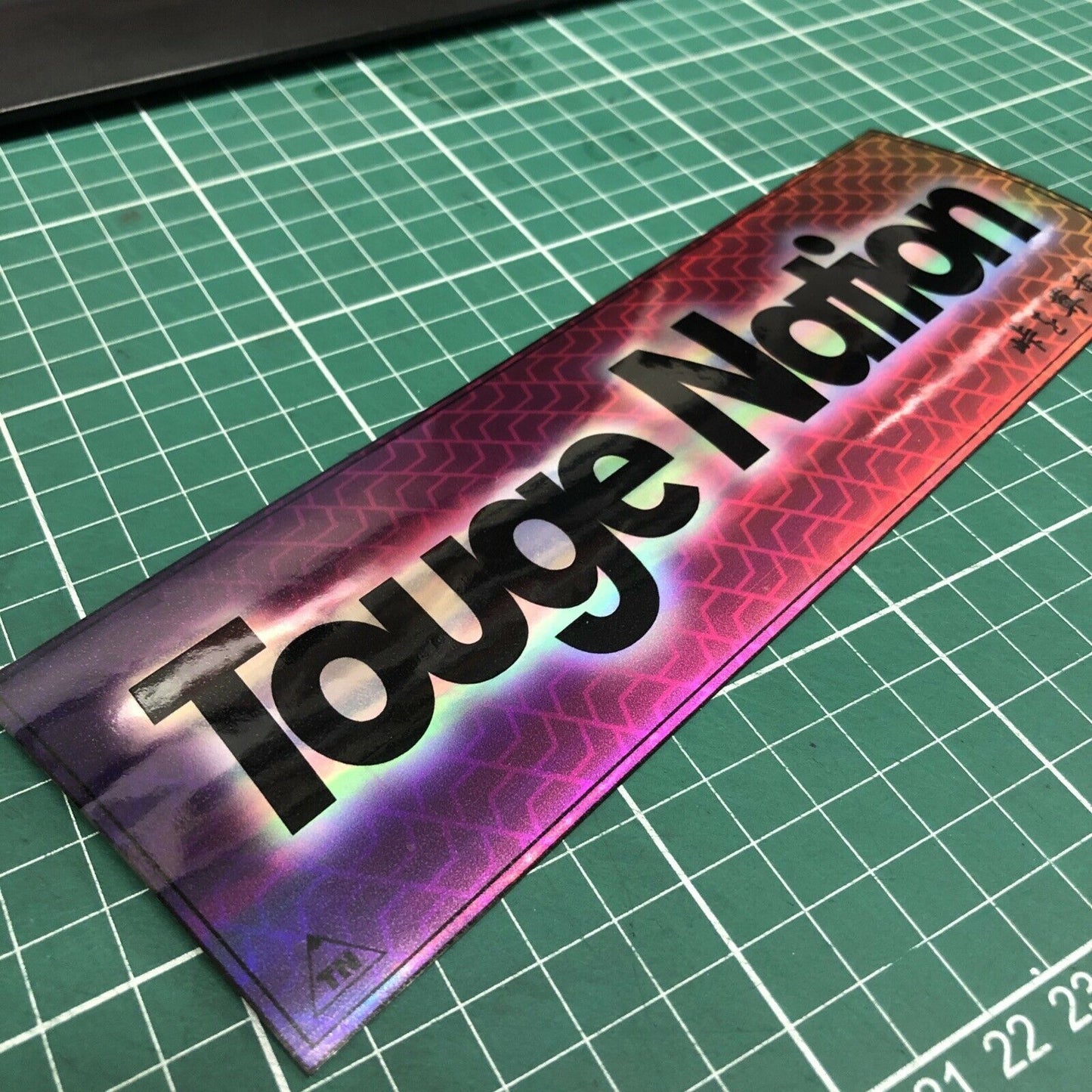 HOLOGRAPHIC GRADIENT