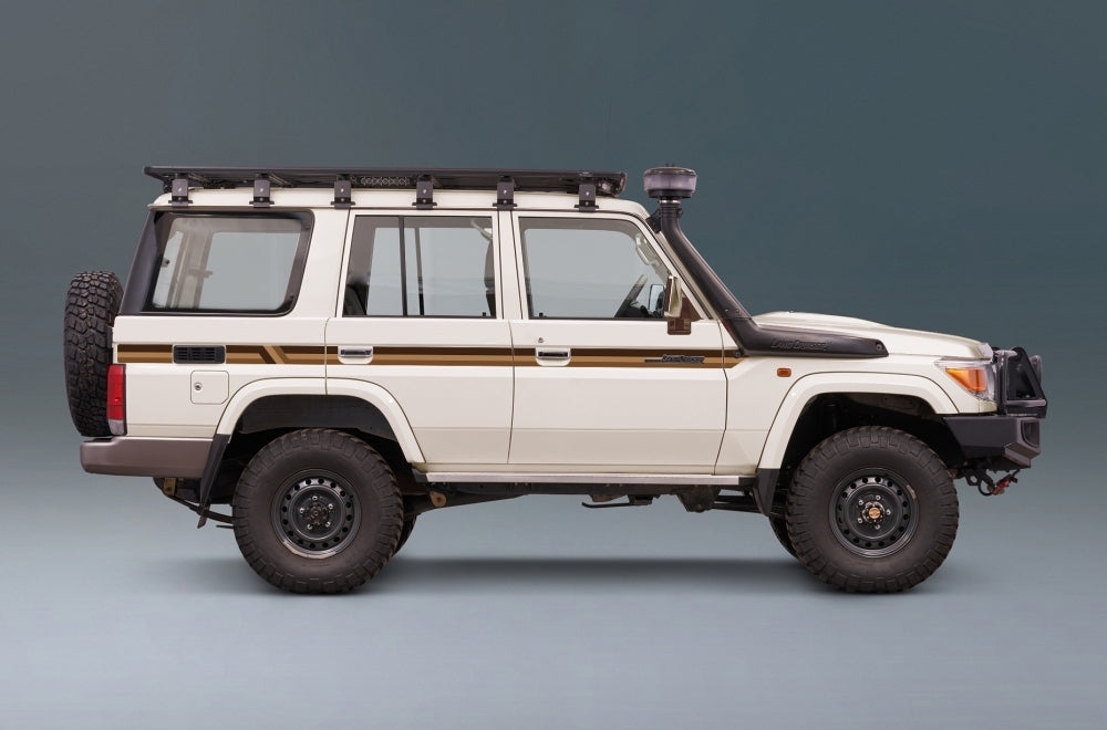 DESERT STORM BODY DECAL  KIT : J76-SERIES TOYOTA LAND CRUISER (WAGON)