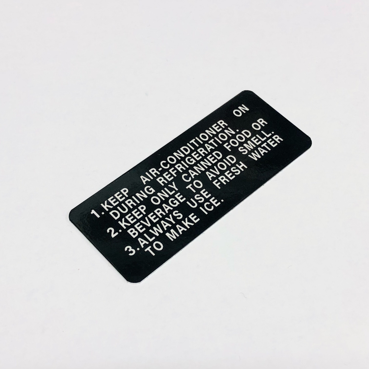 ICE MAKER CAUTION PLATE (VERSION 2)  : 60-SERIES LANDCRUISER