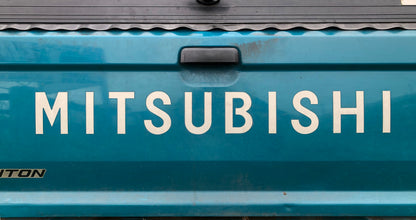 TAILGATE DECAL : 1986-1989 MITSUBISHI TRITON / L200