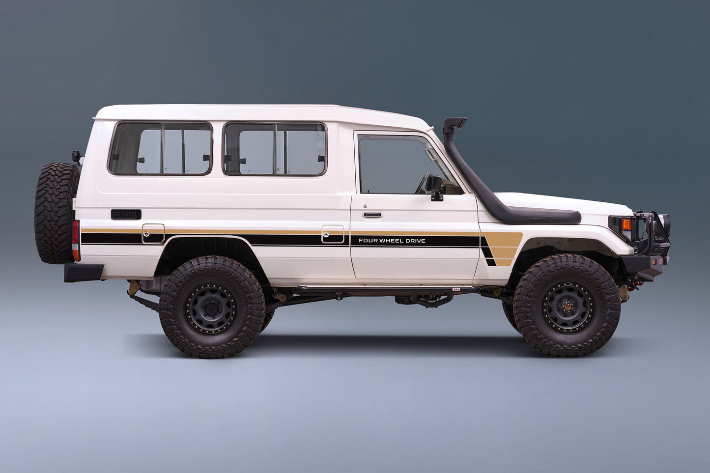 TOOWOOMBA BODY DECAL  KIT : J75-SERIES TOYOTA LAND CRUISER (TROOP CARRIER)