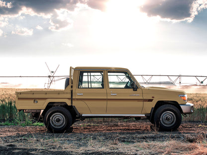 BROOME LITE BODY DECAL  KIT : J75/J79-SERIES TOYOTA LAND CRUISER (DUAL-CAB UTILITY)