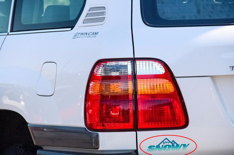 SNOWY TAILGATE DECAL : LAND CRUISER 100-SERIES