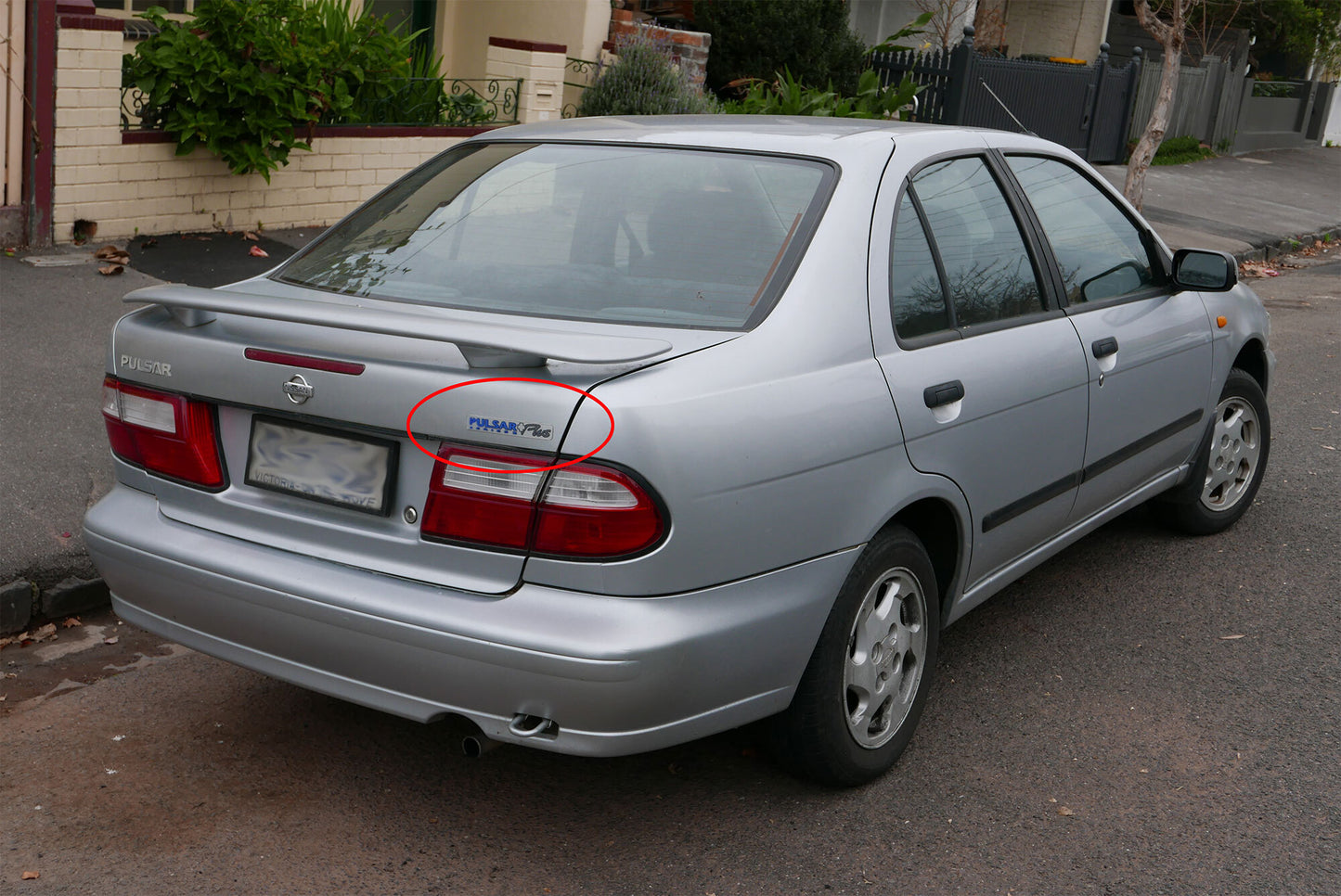 PULSAR PLUS BOOT LID ACRYLIC NAMEPLATE : NISSAN PULSAR (SERIES II) (N15)