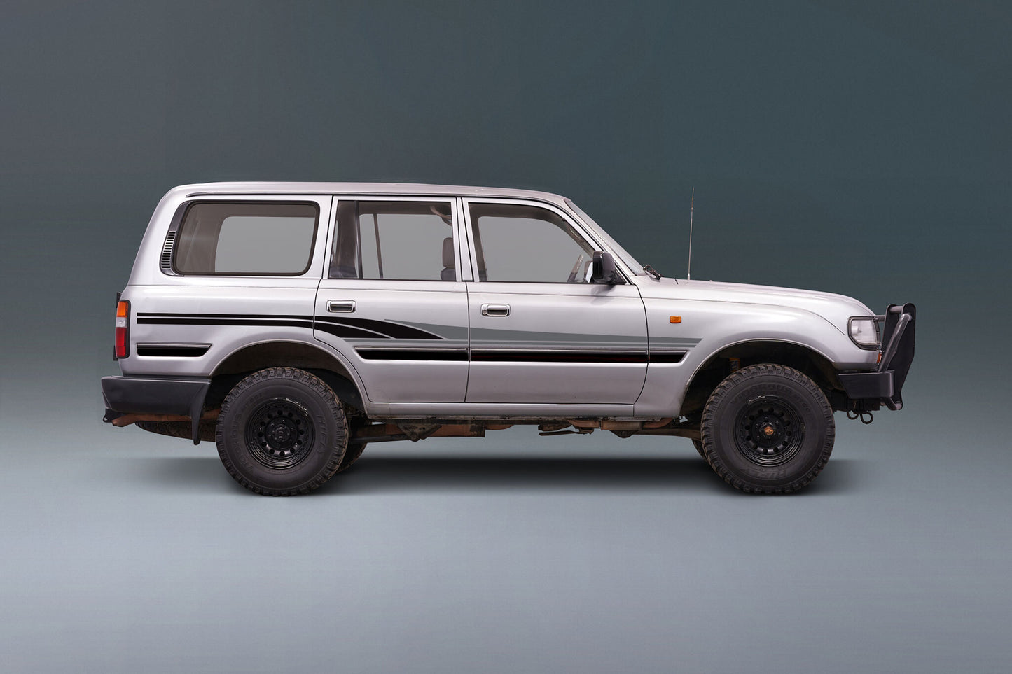 SADDLEWORTH BODY DECAL  KIT : 1990-1994 J80 TOYOTA LAND CRUISER (WAGON)